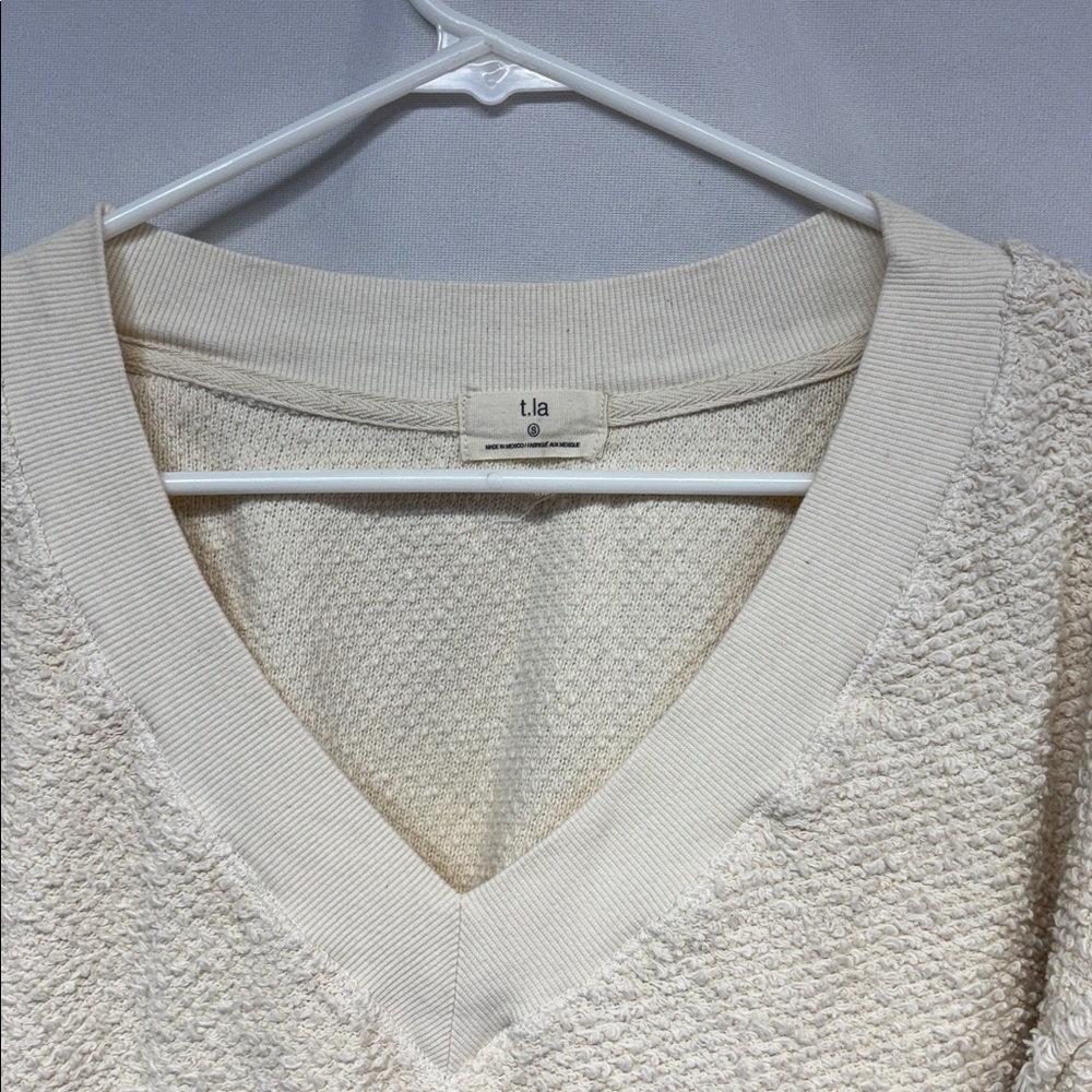 ANTHROPOLOGIE TlA  creme LONG SLEEVE V-NECK ZURI SWEATSHIRT Small - Picture 5 of 10